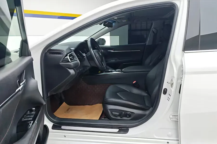 2021 Toyota Camry 2.0L 178HP L4 CVT,autocango,china used car exporter,china ev exporter,chinese used car exporter,chinese used ev exporter