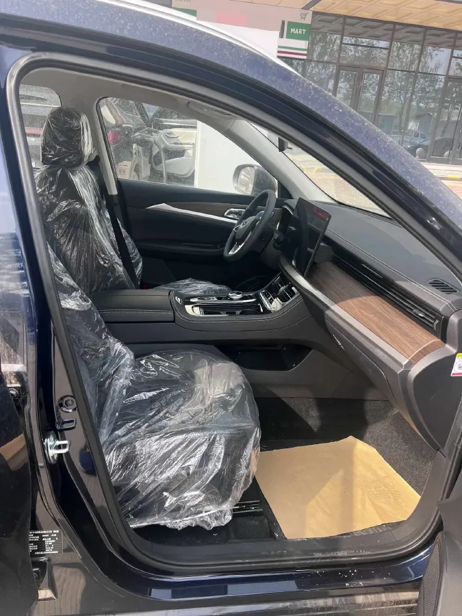 2024 Skyworth EV6 BEV 54.75KWH,autocango,china used car exporter,china ev exporter,chinese used car exporter,chinese used ev exporter