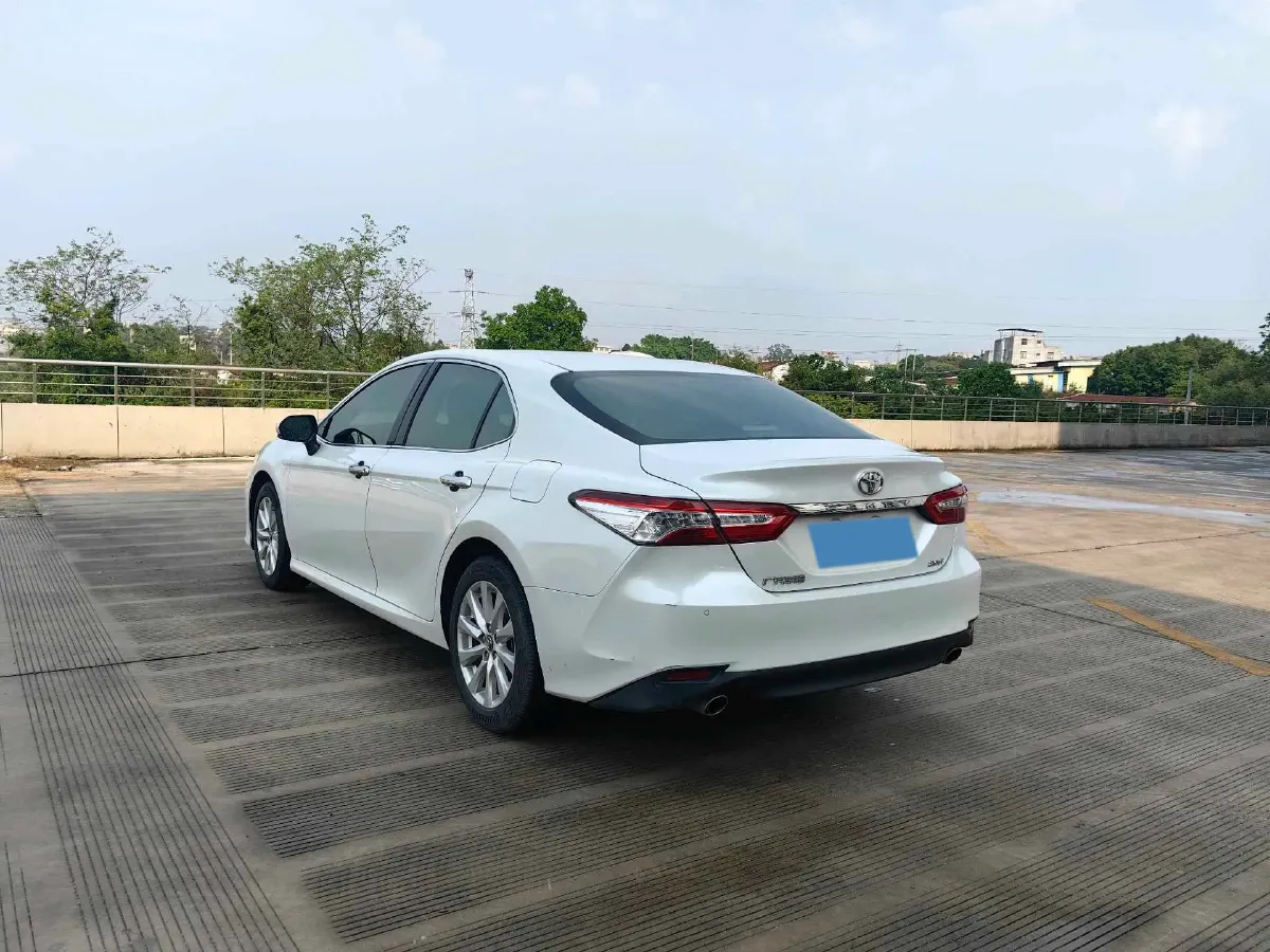 2019 Toyota Camry 2.0L 178HP L4 CVT,autocango,china used car exporter,china ev exporter,chinese used car exporter,chinese used ev exporter