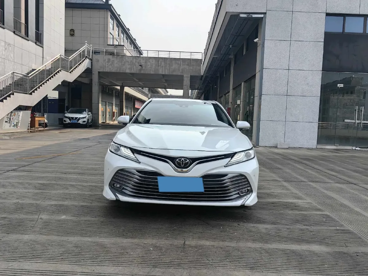 2019 Toyota Camry 2.0L 178HP L4 CVT,autocango,china used car exporter,china ev exporter,chinese used car exporter,chinese used ev exporter