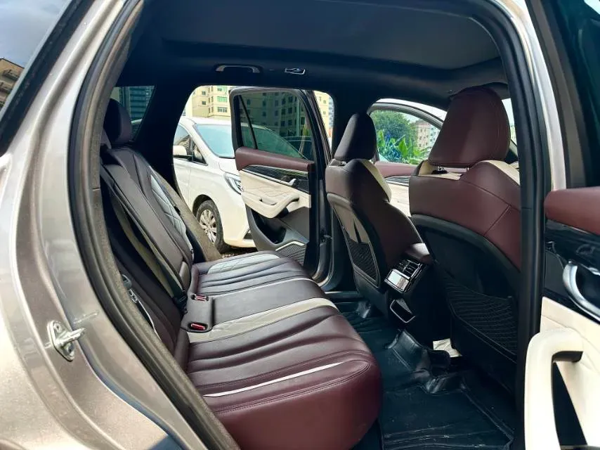 2021 Geely Monjaro 2.0T 218HP L4 7DCT,autocango,china used car exporter,china ev exporter,chinese used car exporter,chinese used ev exporter