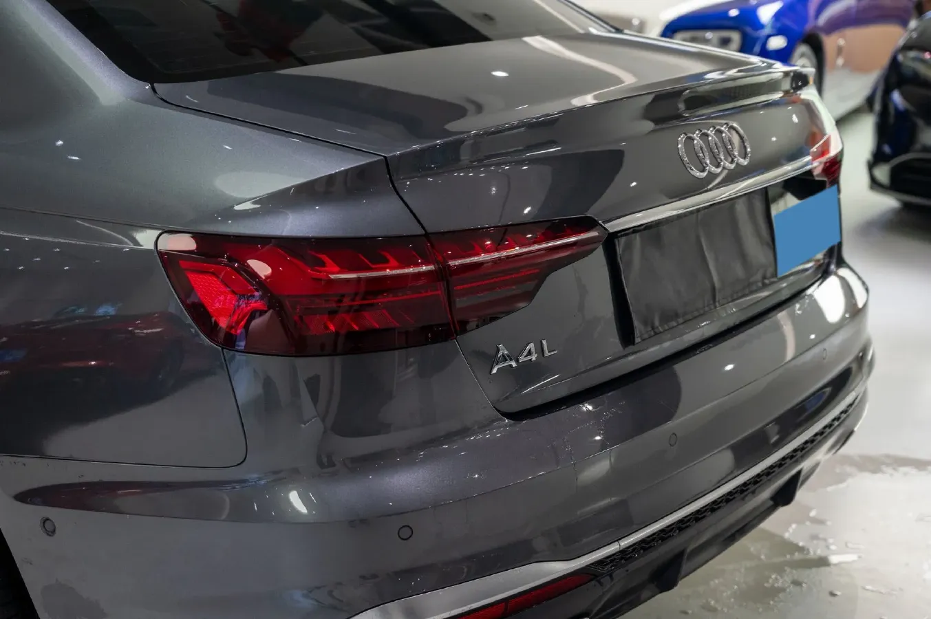 2020 Audi A4L 2.0T 190HP L4 7DCT,autocango,china used car exporter,china ev exporter,chinese used car exporter,chinese used ev exporter