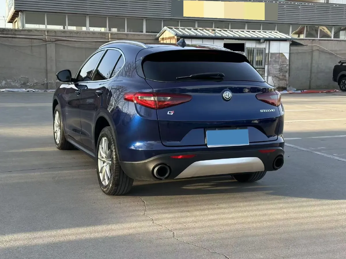 2017 Jaguar XE 2.0T 240HP L4 8AT,autocango,china used car exporter,china ev exporter,chinese used car exporter,chinese used ev exporter