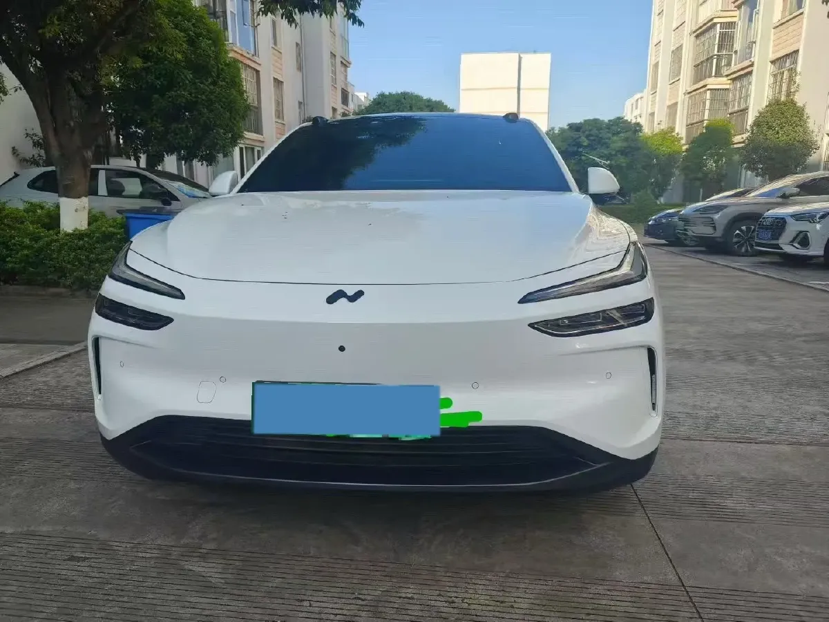 2024 IM L6 BEV 75KWH,autocango,china used car exporter,china ev exporter,chinese used car exporter,chinese used ev exporter