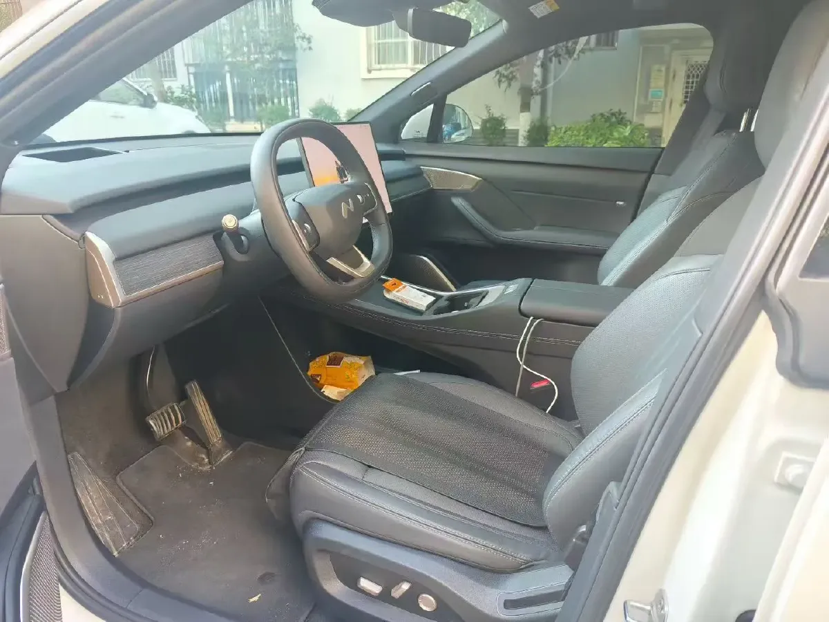 2024 IM L6 BEV 75KWH,autocango,china used car exporter,china ev exporter,chinese used car exporter,chinese used ev exporter