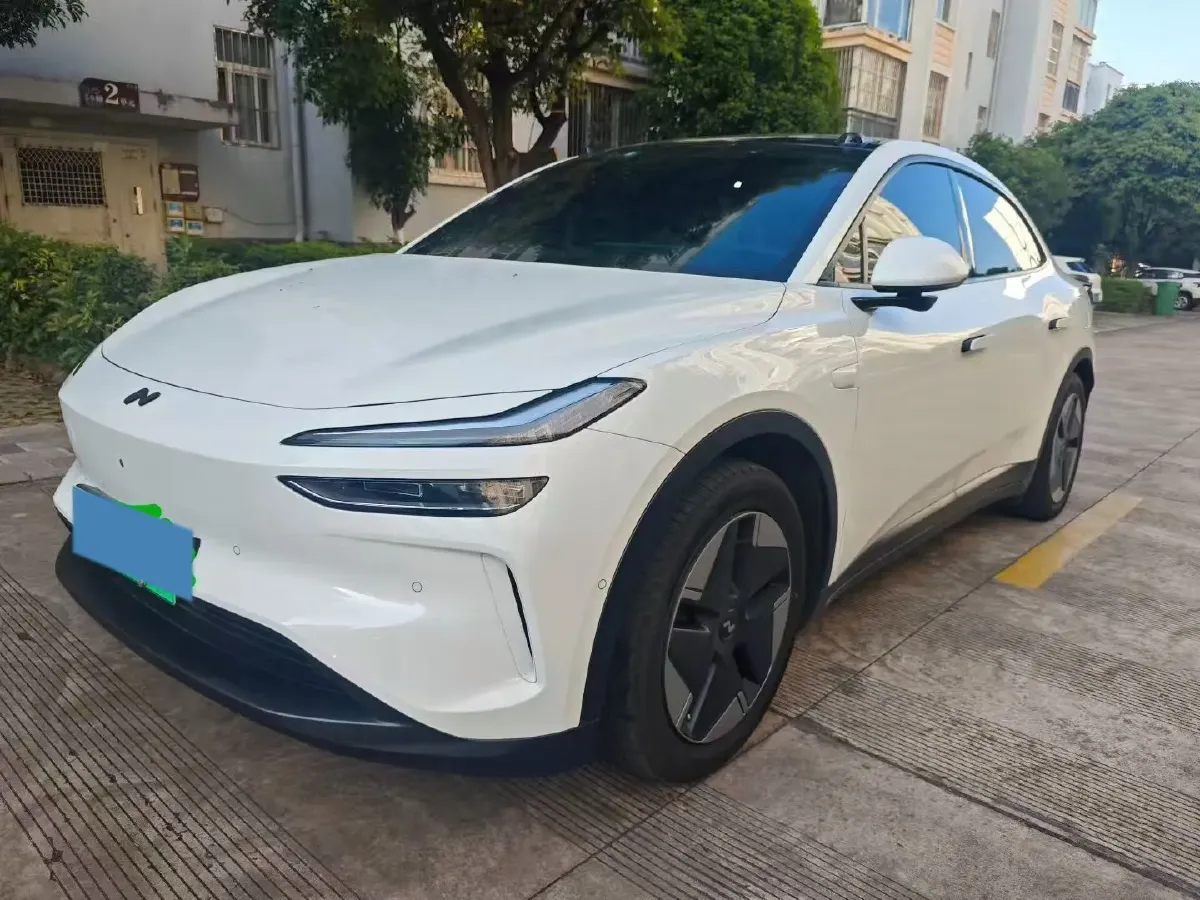 2024 IM L6 BEV 75KWH,autocango,china used car exporter,china ev exporter,chinese used car exporter,chinese used ev exporter