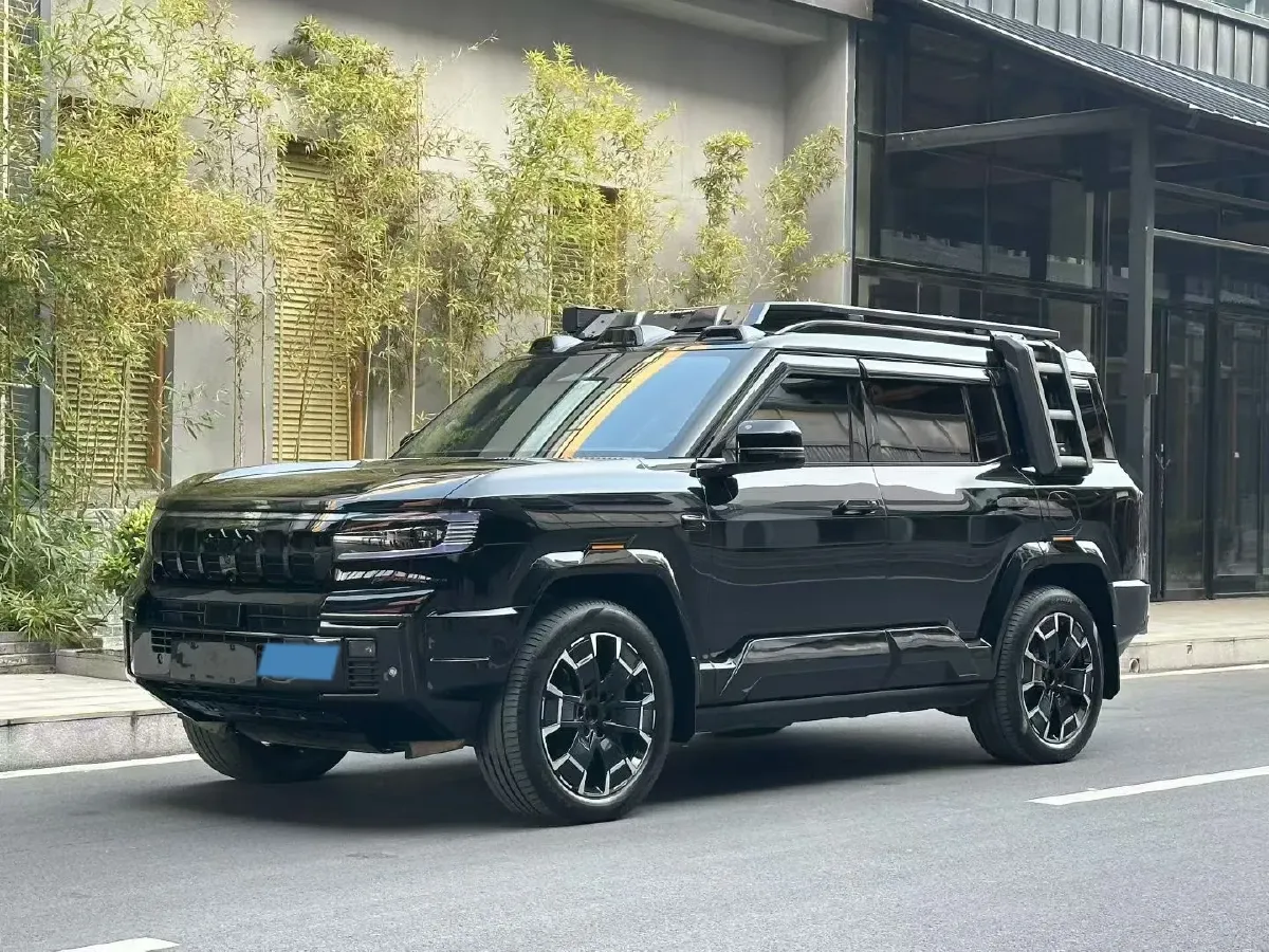 2025 FangChengBao Bao 8 2.0T 245HP L4 E-CVT PHEV 36.8KWH,autocango,china used car exporter,china ev exporter,chinese used car exporter,chinese used ev exporter