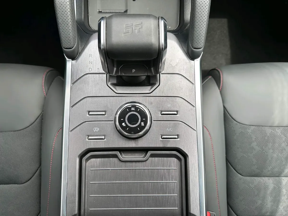 2023 Jetour Traveller 1.5T 184HP L4 7DCT,autocango,china used car exporter,china ev exporter,chinese used car exporter,chinese used ev exporter