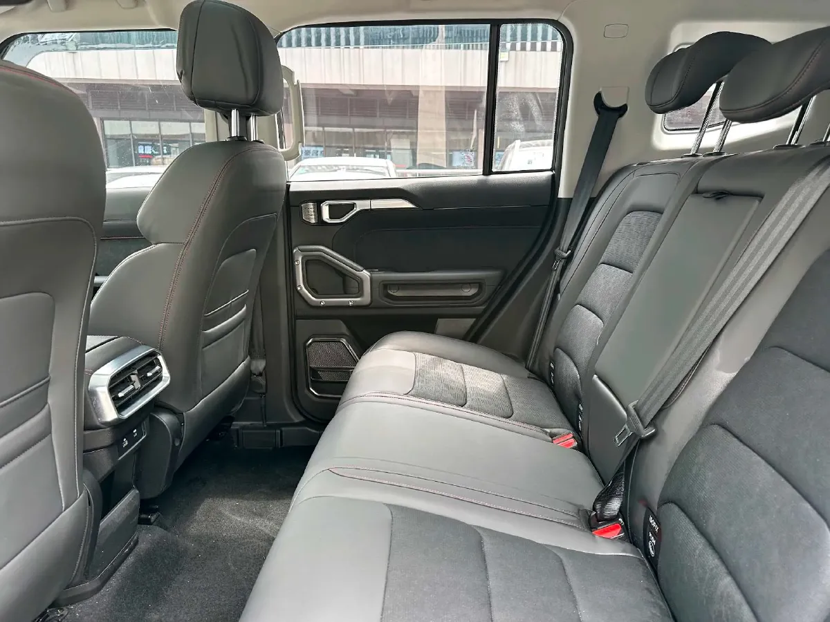 2023 Jetour Traveller 1.5T 184HP L4 7DCT,autocango,china used car exporter,china ev exporter,chinese used car exporter,chinese used ev exporter