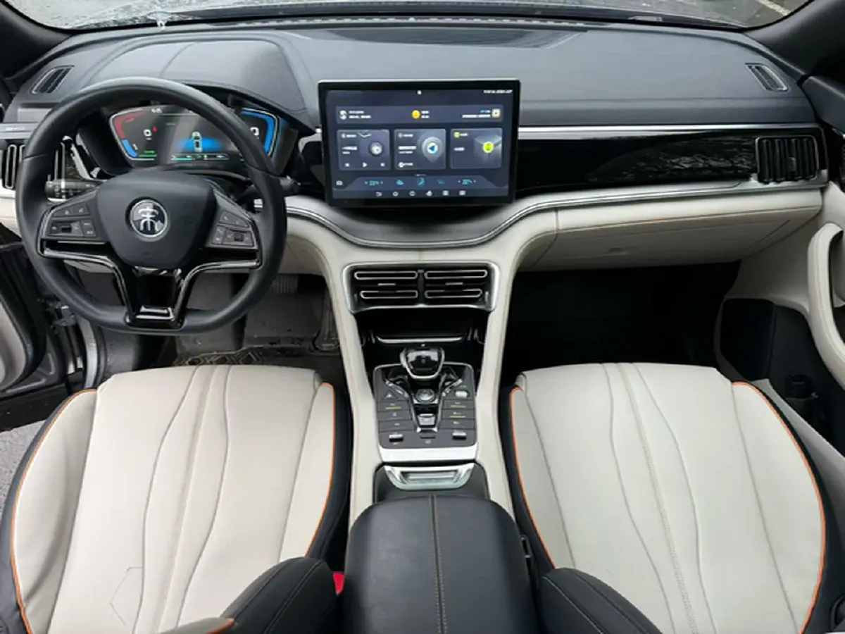 2021 Geely JiaJi 1.5T 177HP L3 7DCT PHEV 11.3KWH,autocango,china used car exporter,china ev exporter,chinese used car exporter,chinese used ev exporter