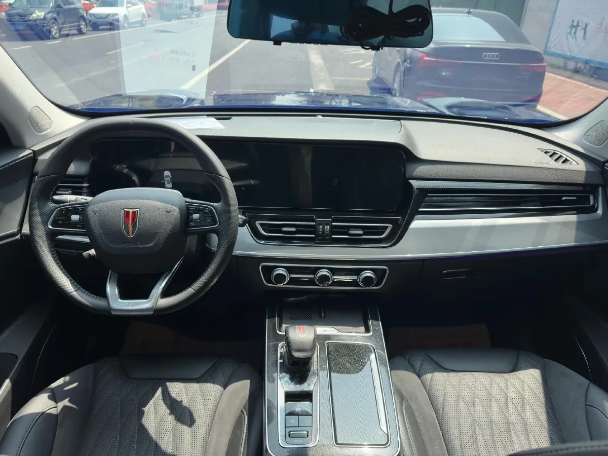 2023 HongQi HS5 2.0T 252HP L4 8AT,autocango,china used car exporter,china ev exporter,chinese used car exporter,chinese used ev exporter
