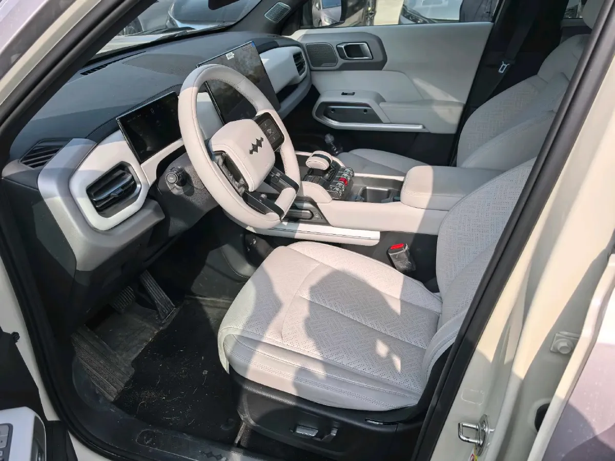 2025 FangChengBao Tai 3 BEV,autocango,china used car exporter,china ev exporter,chinese used car exporter,chinese used ev exporter