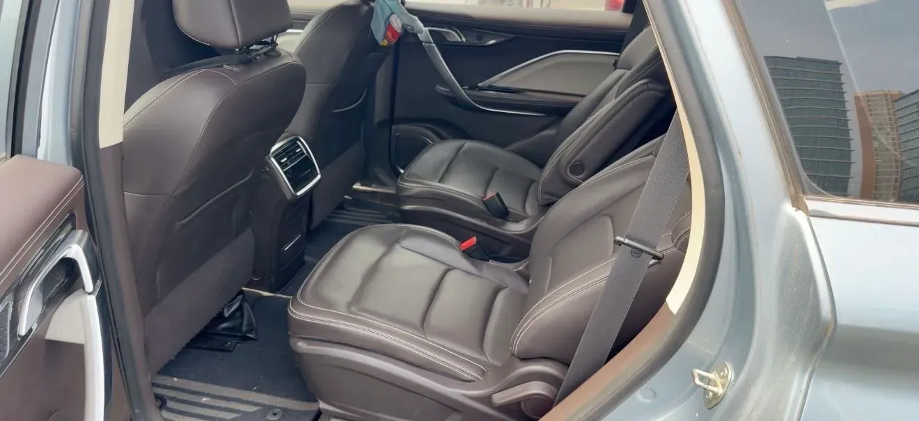 2021 Geely JiaJi 1.5T 177HP L3 7DCT,autocango,china used car exporter,china ev exporter,chinese used car exporter,chinese used ev exporter