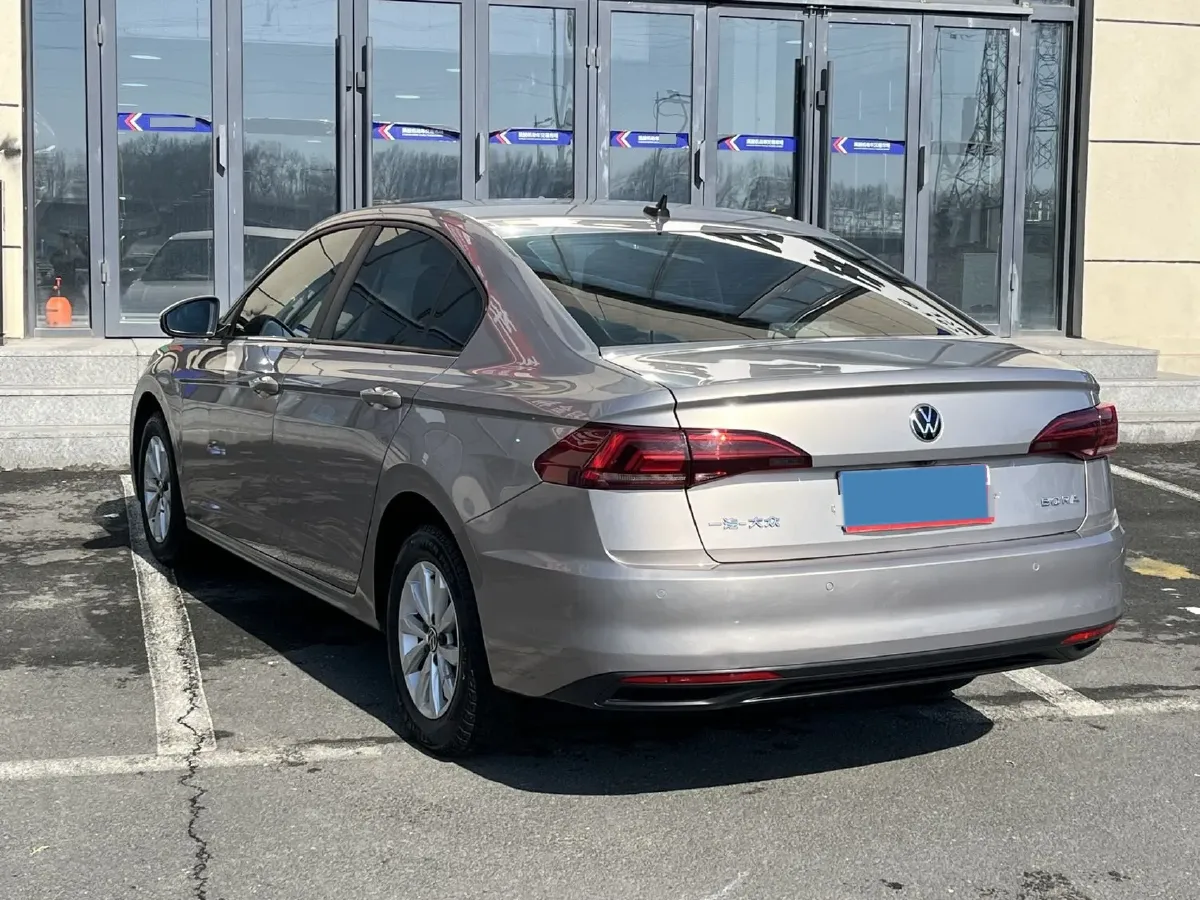 2021 Volkswagen Bora 1.5L 113HP L4 6AT,autocango,china used car exporter,china ev exporter,chinese used car exporter,chinese used ev exporter