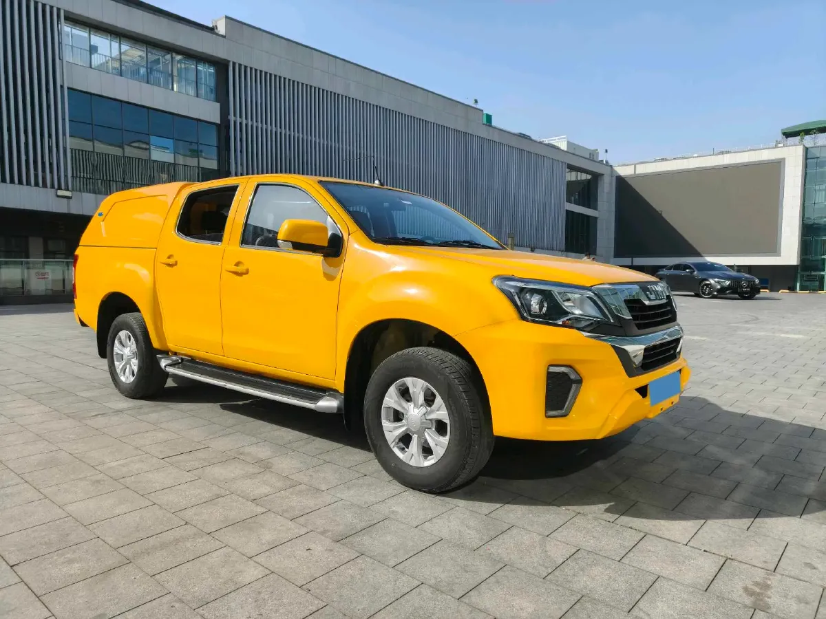 2024 Isuzu Jim 2.4L 158HP L4 5MT,autocango,china used car exporter,china ev exporter,chinese used car exporter,chinese used ev exporter