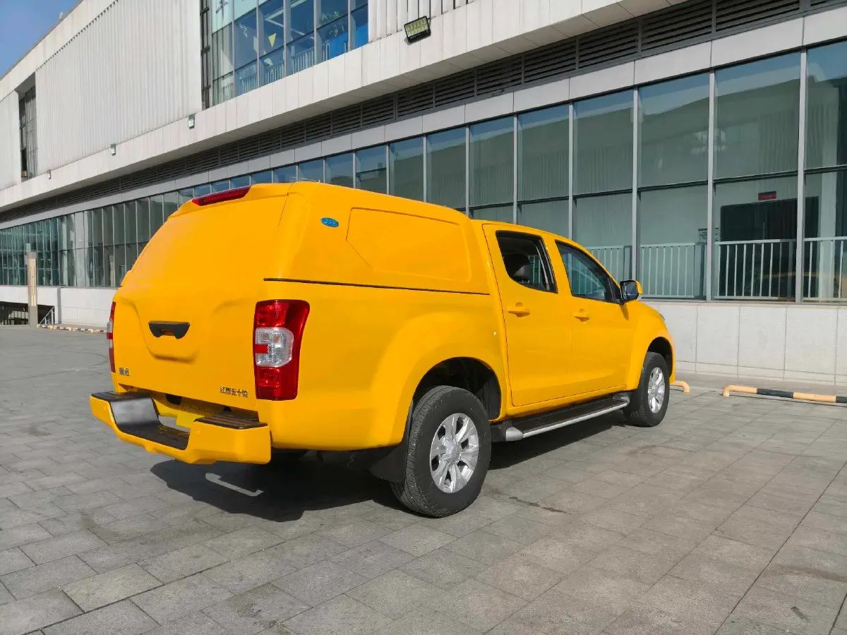2024 Isuzu Jim 2.4L 158HP L4 5MT,autocango,china used car exporter,china ev exporter,chinese used car exporter,chinese used ev exporter