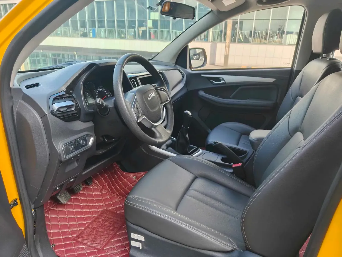 2024 Isuzu Jim 2.4L 158HP L4 5MT,autocango,china used car exporter,china ev exporter,chinese used car exporter,chinese used ev exporter
