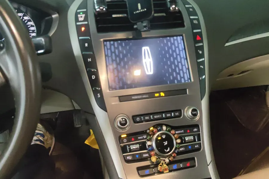 2019 Lincoln MKZ 2.0T 196HP L4 6AT,autocango,china used car exporter,china ev exporter,chinese used car exporter,chinese used ev exporter