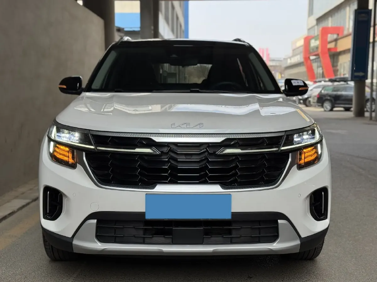 2023 Kia Seltos 1.5L 115HP L4 CVT,autocango,china used car exporter,china ev exporter,chinese used car exporter,chinese used ev exporter