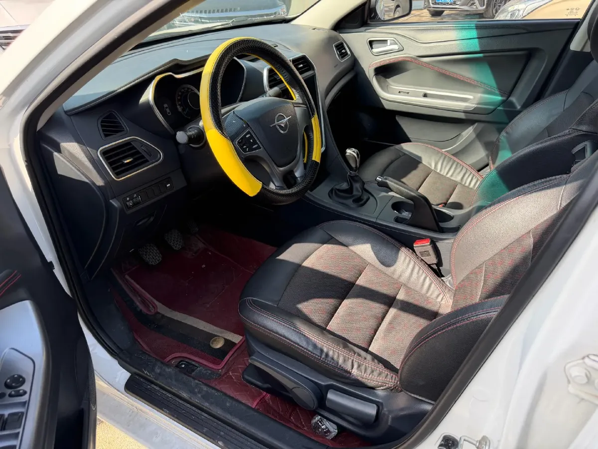 2017 HaiMa Family 1.6L 125HP L4 6MT,autocango,china used car exporter,china ev exporter,chinese used car exporter,chinese used ev exporter