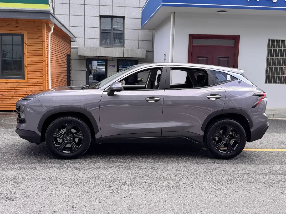 2025 Jetour DASHING 1.5T 156HP L4 6DCT,autocango,china used car exporter,china ev exporter,chinese used car exporter,chinese used ev exporter