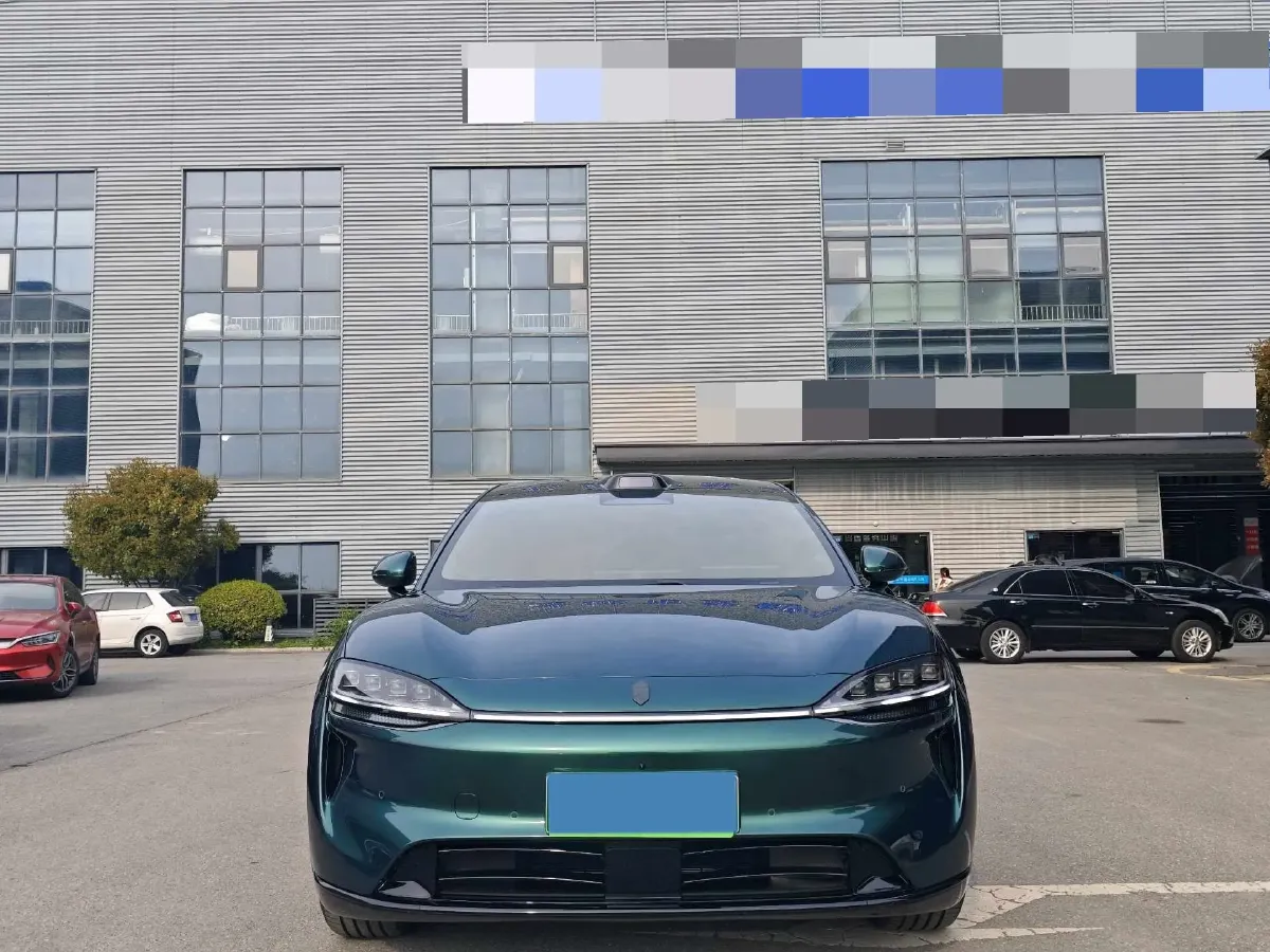 2026 Luxeed R7 REEV 156HP REEV,autocango,china used car exporter,china ev exporter,chinese used car exporter,chinese used ev exporter