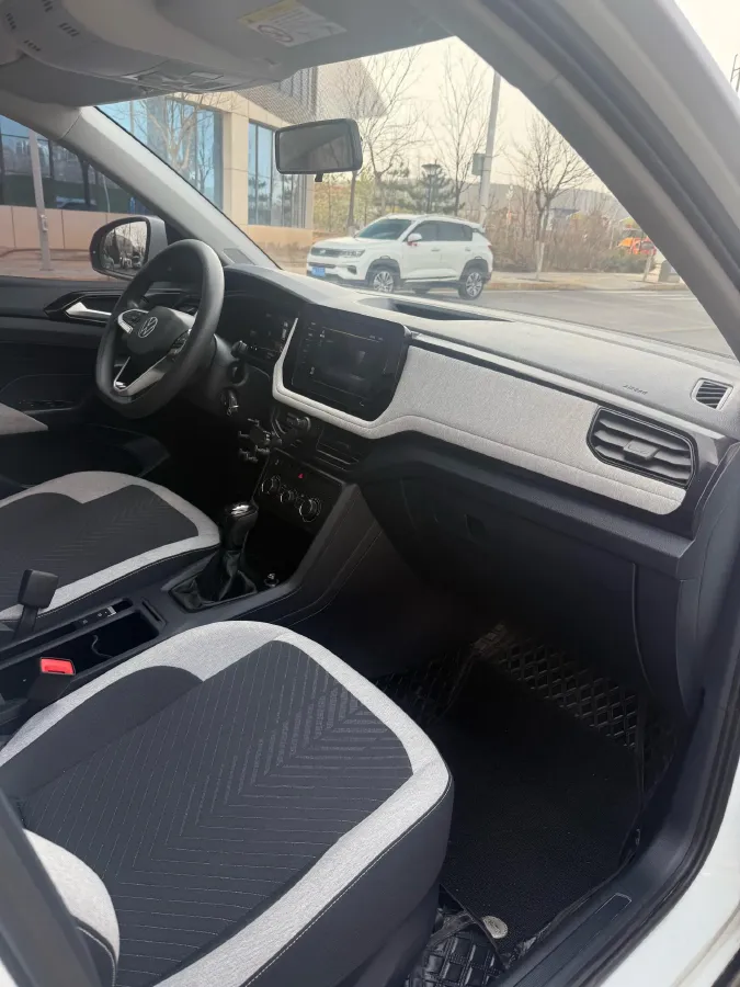 2025 Volkswagen Tharu 1.5L 110HP L4 6AT,autocango,china used car exporter,china ev exporter,chinese used car exporter,chinese used ev exporter