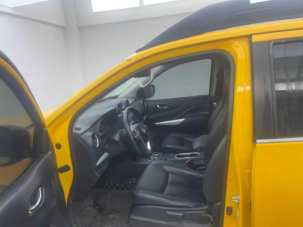 2022 Dongfeng RuiQi 6 BEV 60.16KWH,autocango,china used car exporter,china ev exporter,chinese used car exporter,chinese used ev exporter