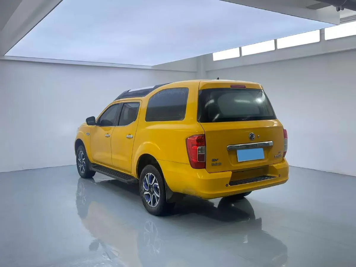 2022 Dongfeng RuiQi 6 BEV 60.16KWH,autocango,china used car exporter,china ev exporter,chinese used car exporter,chinese used ev exporter