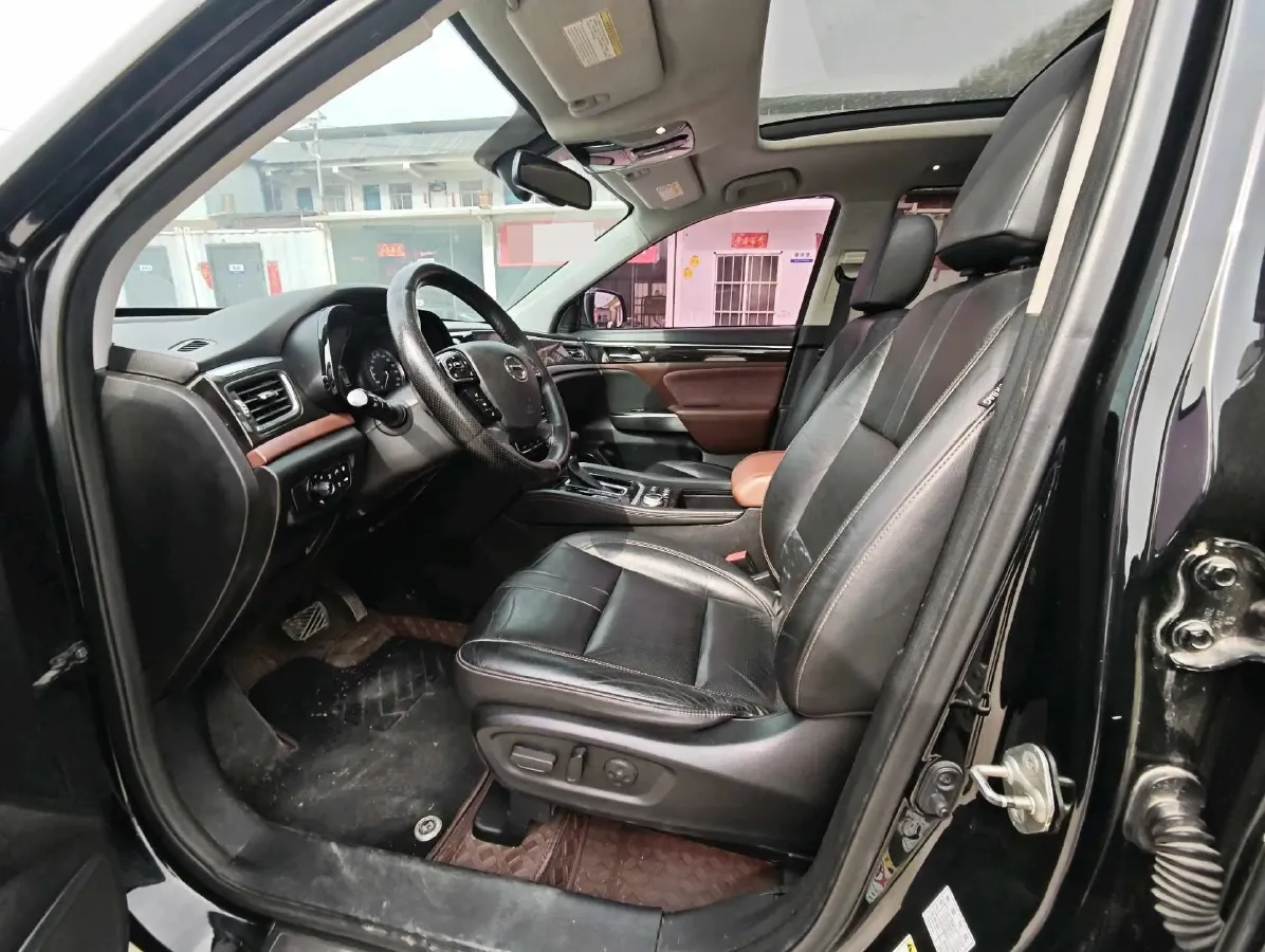 2017 GAC Trumpchi GS8 2.0T 201HP L4 6AT,autocango,china used car exporter,china ev exporter,chinese used car exporter,chinese used ev exporter