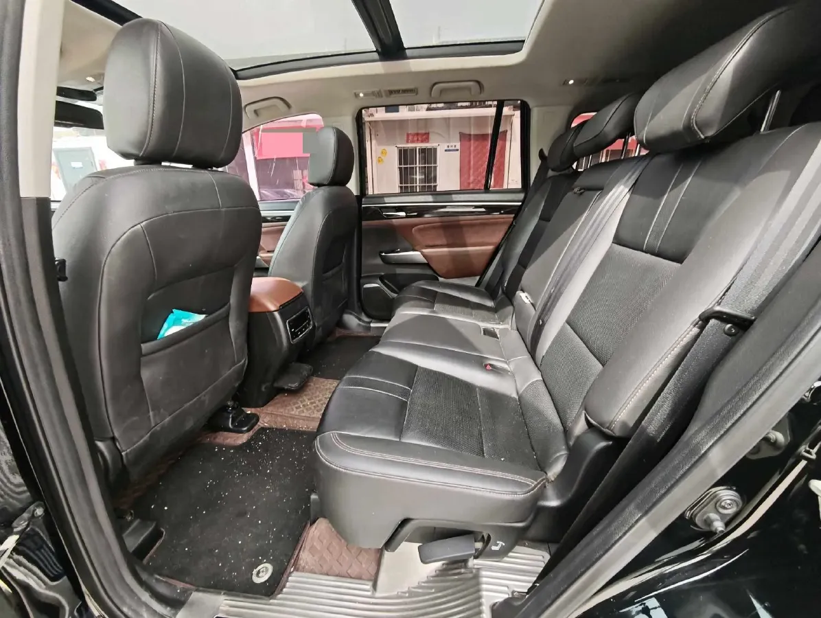 2017 GAC Trumpchi GS8 2.0T 201HP L4 6AT,autocango,china used car exporter,china ev exporter,chinese used car exporter,chinese used ev exporter