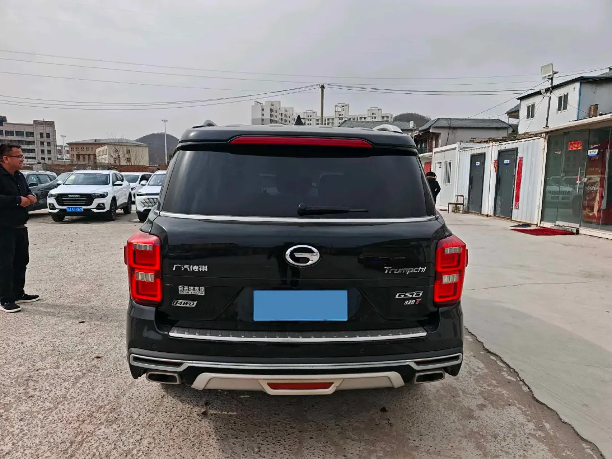 2017 GAC Trumpchi GS8 2.0T 201HP L4 6AT,autocango,china used car exporter,china ev exporter,chinese used car exporter,chinese used ev exporter