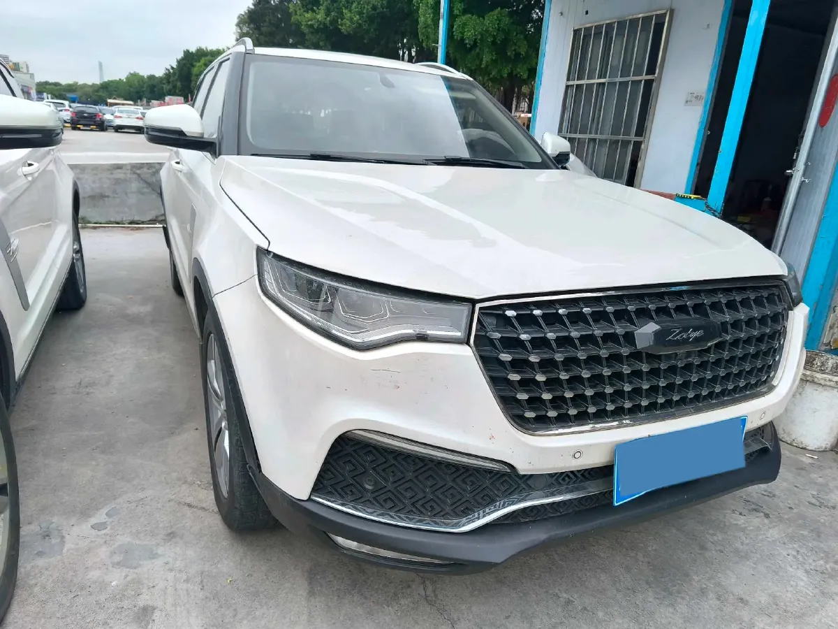 2017 Zotye T700 1.8T 177HP L4 6DCT,autocango,china used car exporter,china ev exporter,chinese used car exporter,chinese used ev exporter
