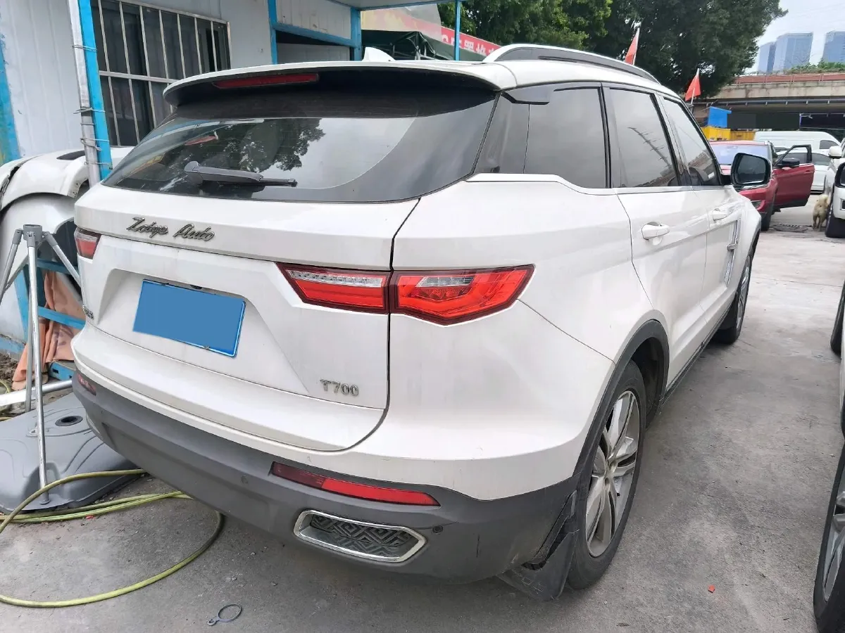 2017 Zotye T700 1.8T 177HP L4 6DCT,autocango,china used car exporter,china ev exporter,chinese used car exporter,chinese used ev exporter