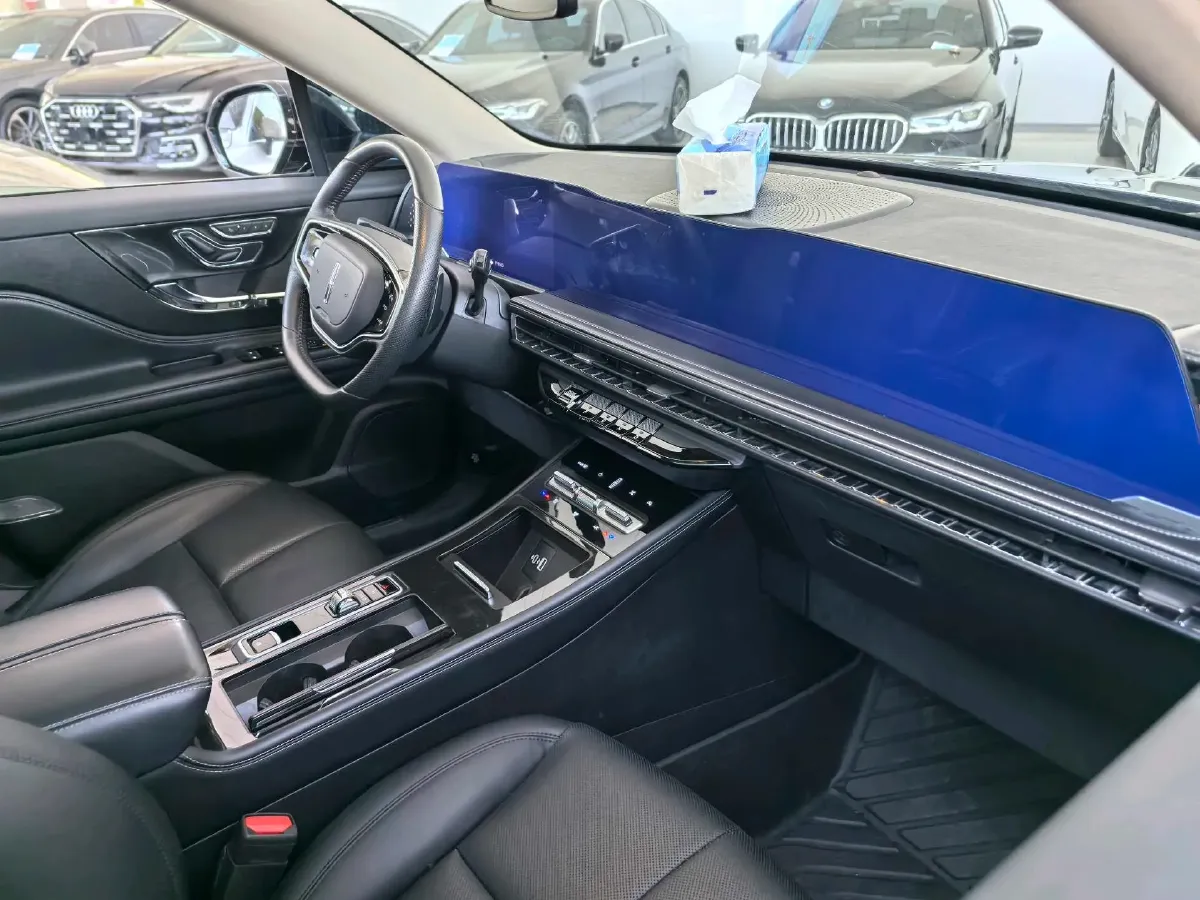 2023 Lincoln Corsair 2.0T 261HP L4 8AT,autocango,china used car exporter,china ev exporter,chinese used car exporter,chinese used ev exporter