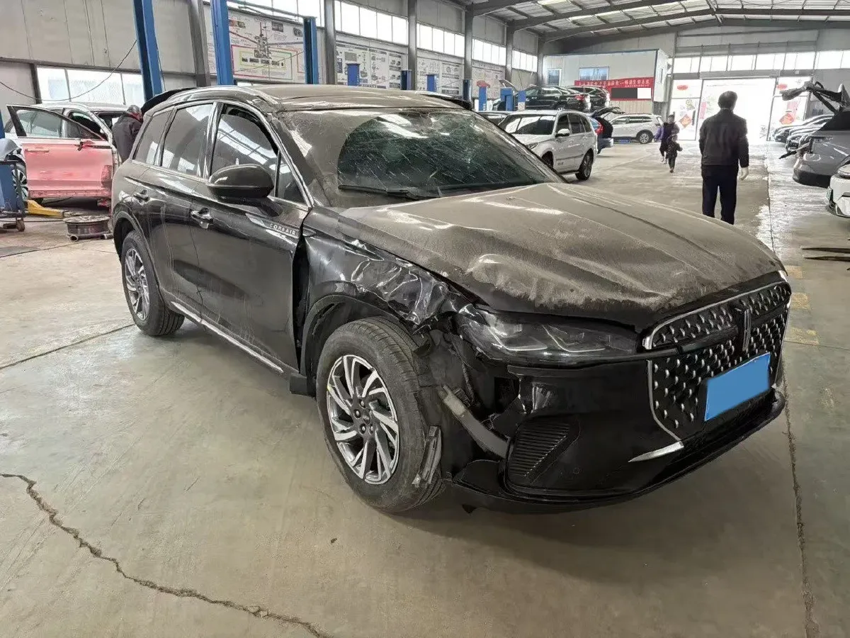 2023 Lincoln Corsair 2.0T 261HP L4 8AT,autocango,china used car exporter,china ev exporter,chinese used car exporter,chinese used ev exporter