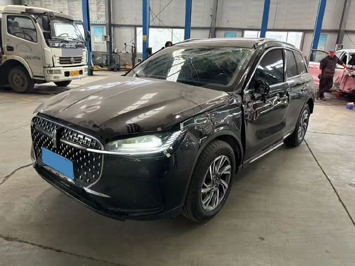 2023 Lincoln Corsair 2.0T 261HP L4 8AT,autocango,china used car exporter,china ev exporter,chinese used car exporter,chinese used ev exporter