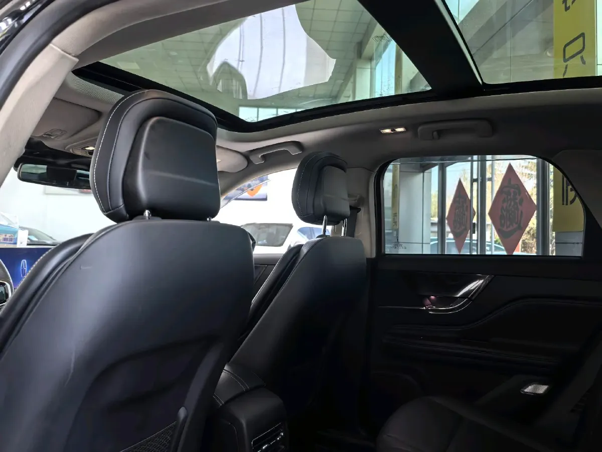 2023 Lincoln Corsair 2.0T 261HP L4 8AT,autocango,china used car exporter,china ev exporter,chinese used car exporter,chinese used ev exporter