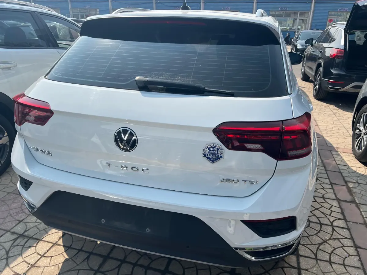 2022 Volkswagen T-Roc 1.4T 150HP L4 7DCT,autocango,china used car exporter,china ev exporter,chinese used car exporter,chinese used ev exporter