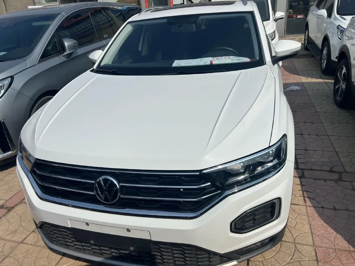 2022 Volkswagen T-Roc 1.4T 150HP L4 7DCT,autocango,china used car exporter,china ev exporter,chinese used car exporter,chinese used ev exporter