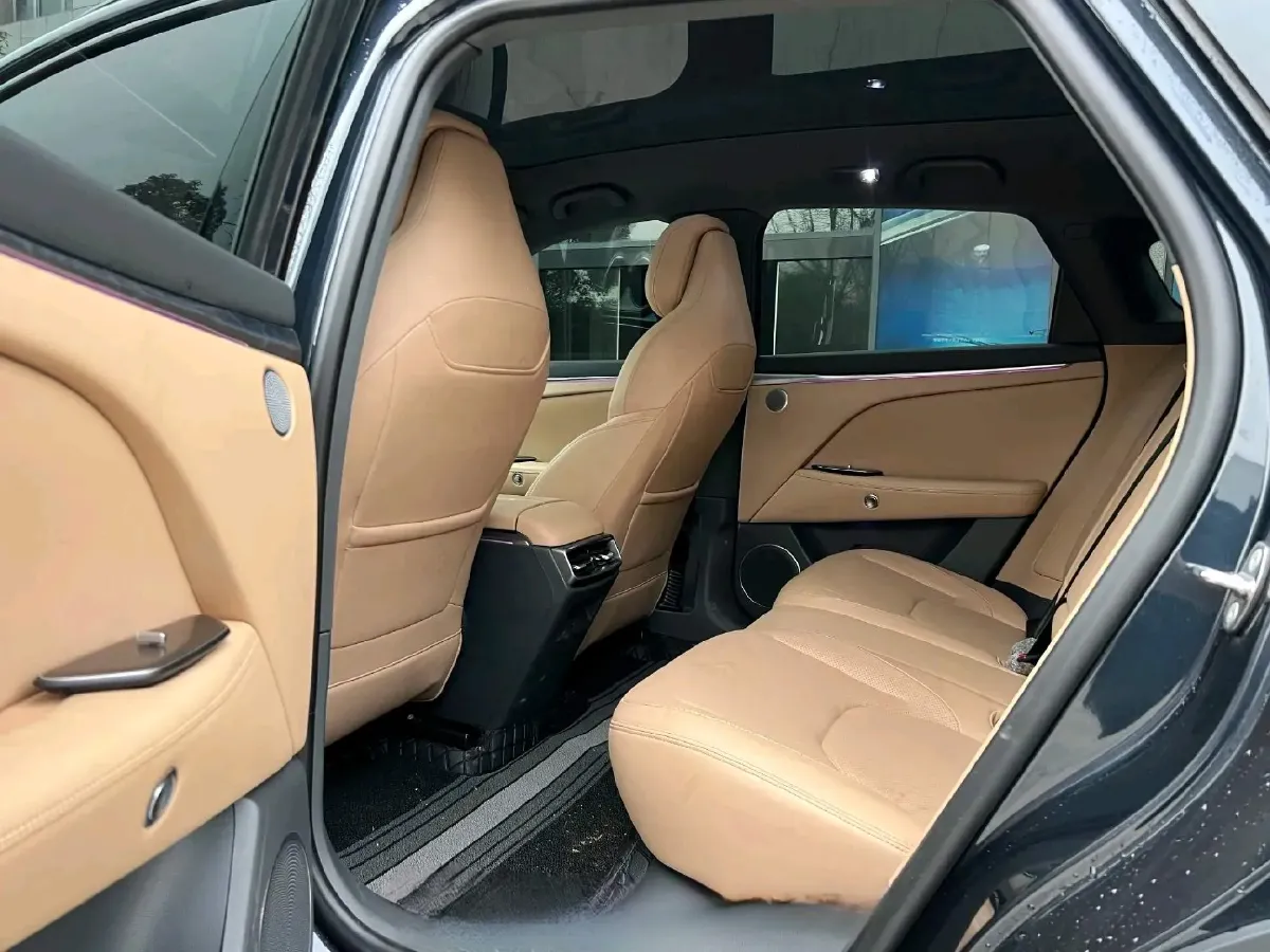 2025 Ford Ranger 2.3T 186HP L4 8AT,autocango,china used car exporter,china ev exporter,chinese used car exporter,chinese used ev exporter