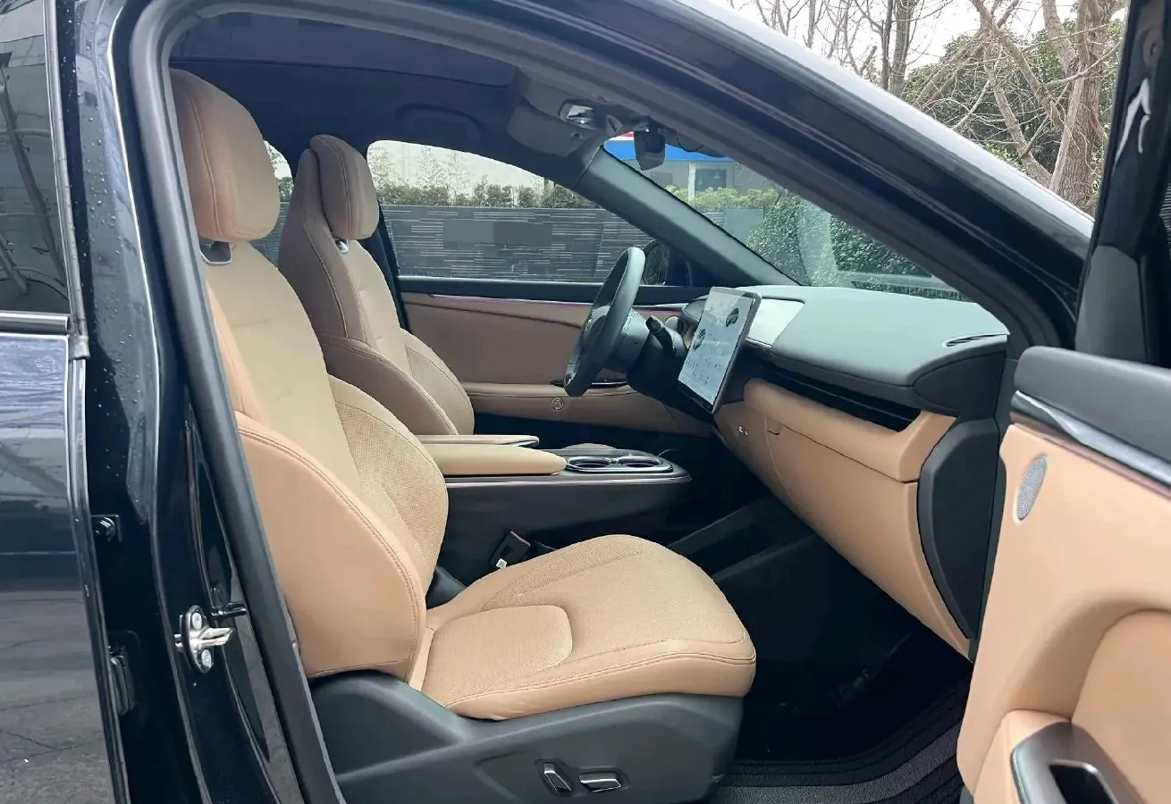 2025 Ford Ranger 2.3T 186HP L4 8AT,autocango,china used car exporter,china ev exporter,chinese used car exporter,chinese used ev exporter