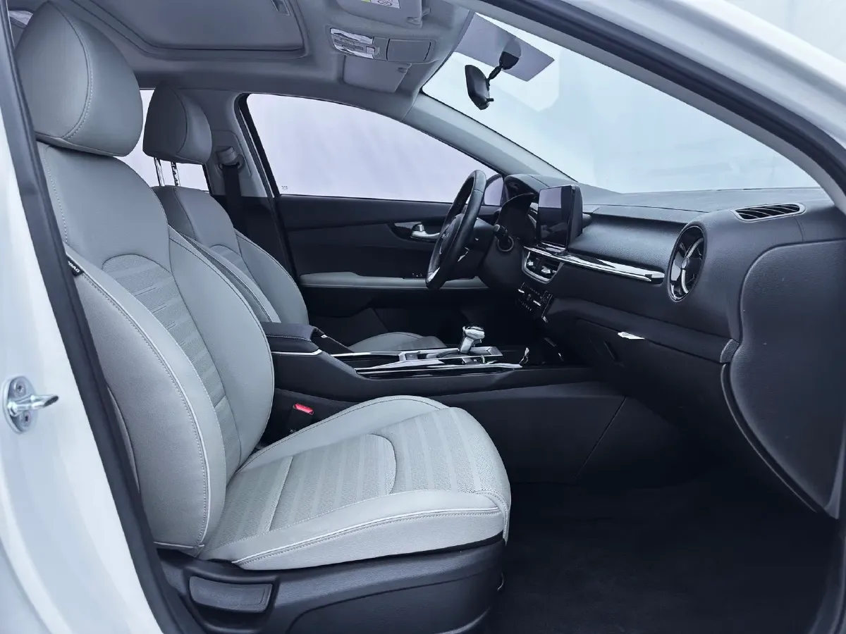 2023 Kia K3 1.5L 115HP L4 CVT,autocango,china used car exporter,china ev exporter,chinese used car exporter,chinese used ev exporter