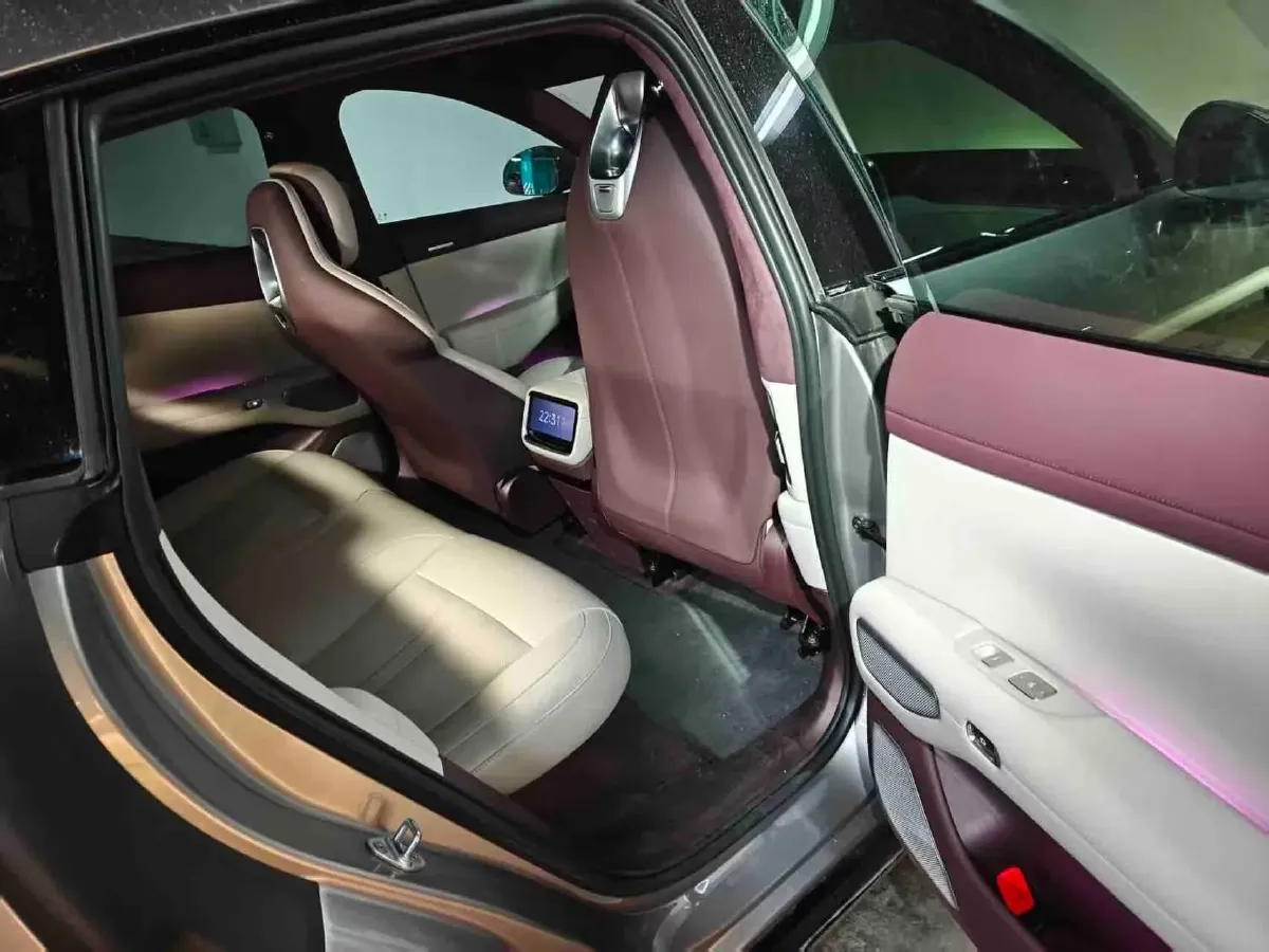 2025 MI YU7 BEV 101.7KWH,autocango,china used car exporter,china ev exporter,chinese used car exporter,chinese used ev exporter