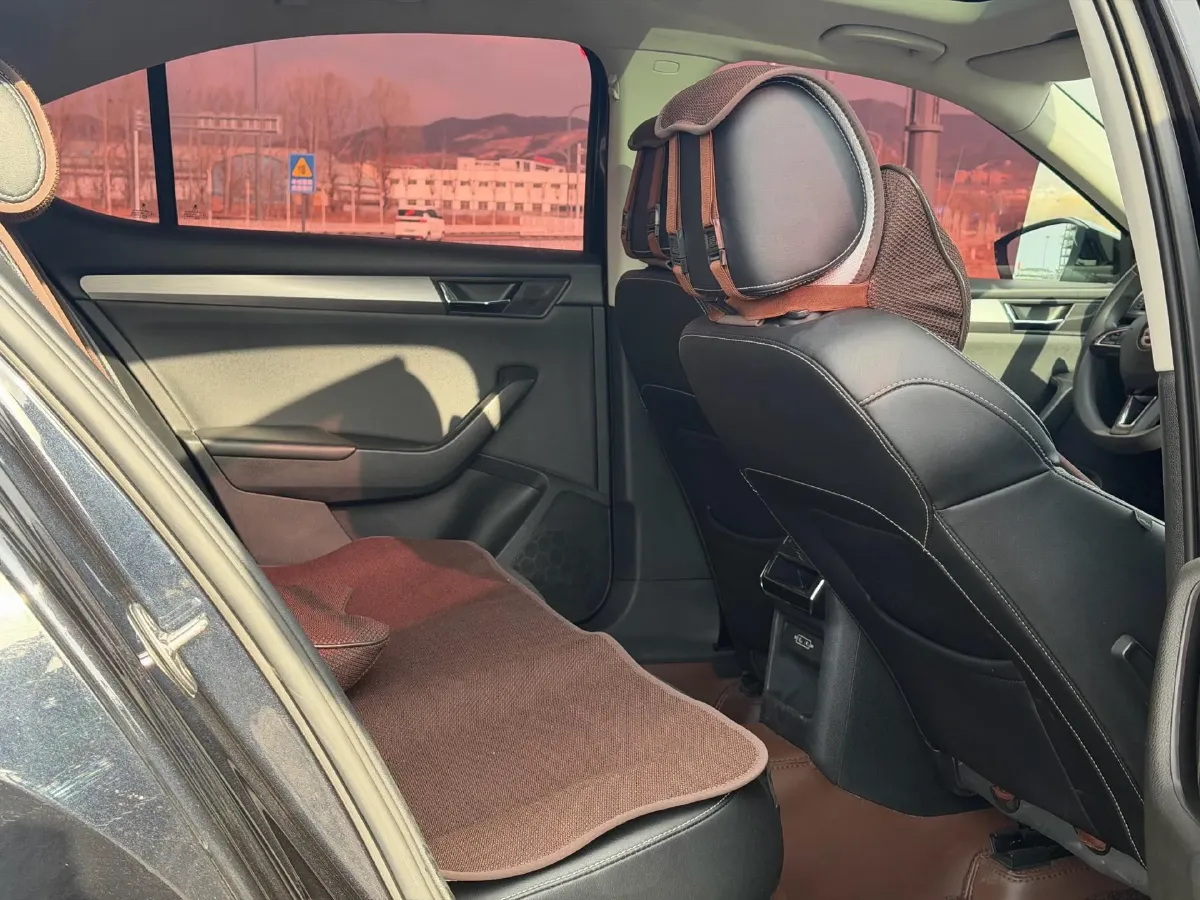 2018 Nissan Terra 2.5L 184HP L4 7AT,autocango,china used car exporter,china ev exporter,chinese used car exporter,chinese used ev exporter