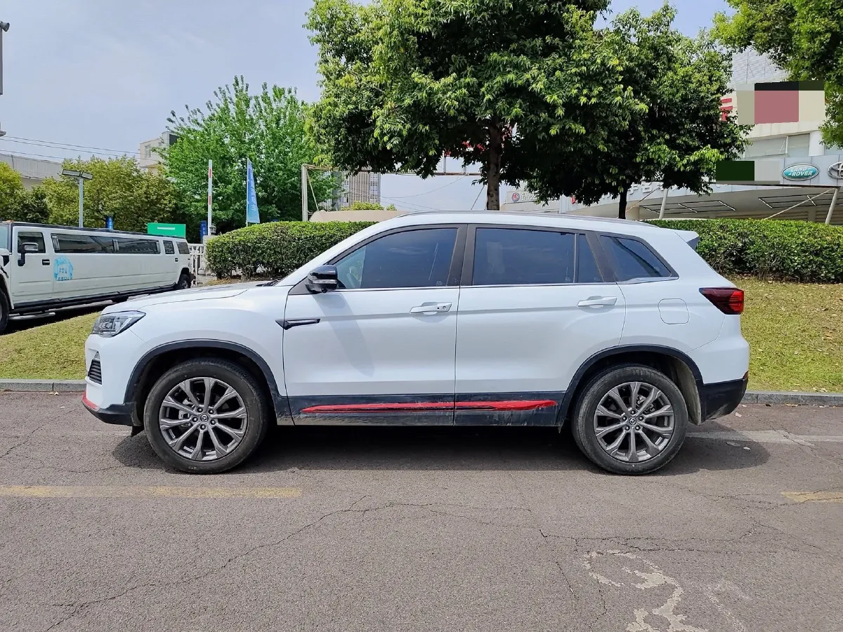 2023 ChangAn CS75 1.5T 188HP L4 7DCT,autocango,china used car exporter,china ev exporter,chinese used car exporter,chinese used ev exporter