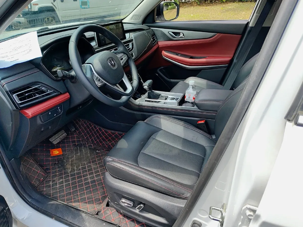 2023 ChangAn CS75 1.5T 188HP L4 7DCT,autocango,china used car exporter,china ev exporter,chinese used car exporter,chinese used ev exporter