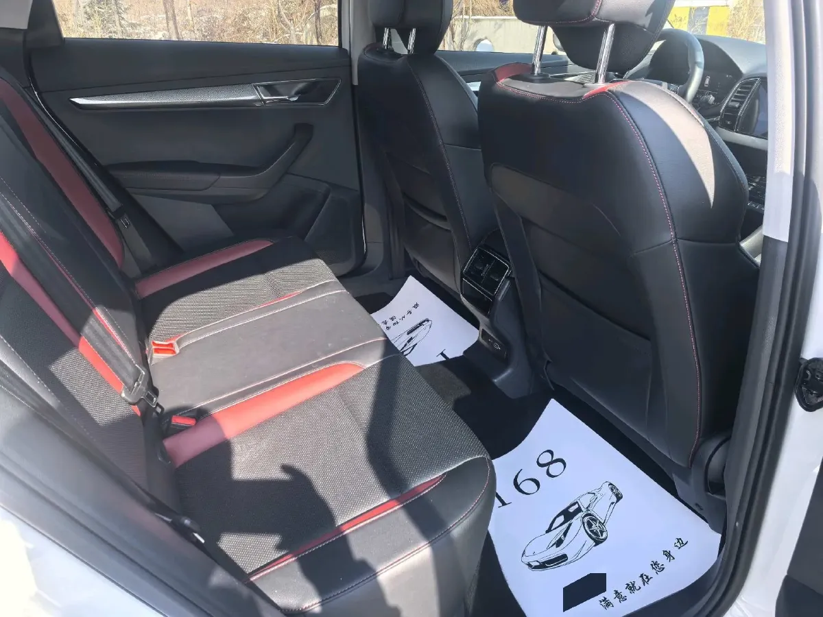 2022 Skoda Karoq 1.4T 150HP L4 7DCT,autocango,china used car exporter,china ev exporter,chinese used car exporter,chinese used ev exporter