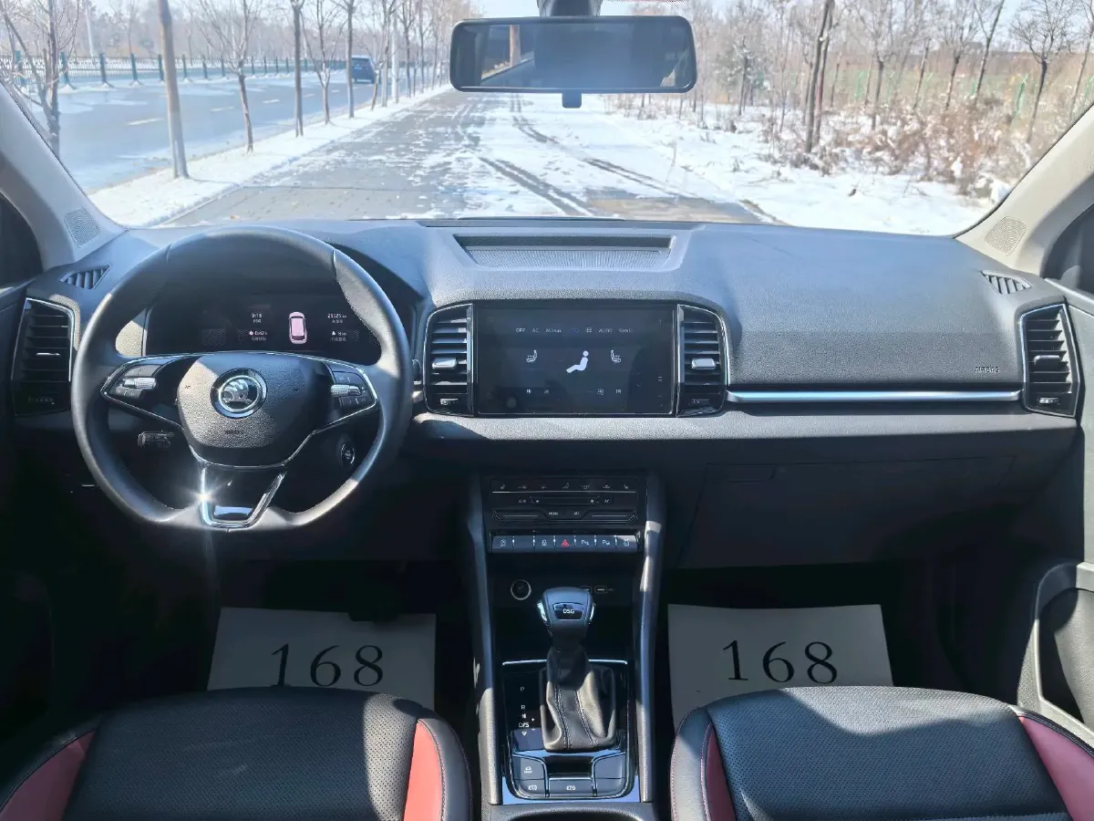 2022 Skoda Karoq 1.4T 150HP L4 7DCT,autocango,china used car exporter,china ev exporter,chinese used car exporter,chinese used ev exporter