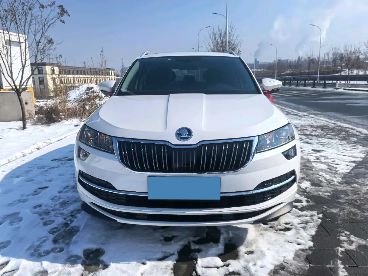 2022 Skoda Karoq 1.4T 150HP L4 7DCT,autocango,china used car exporter,china ev exporter,chinese used car exporter,chinese used ev exporter